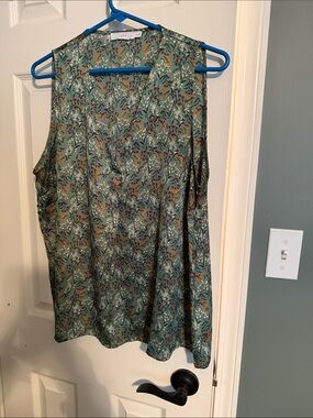 Sleeveless V-Neck Floral Tank Top - Green